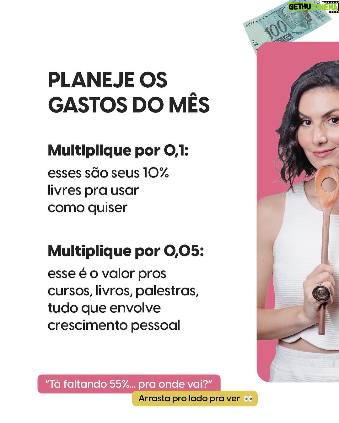 Nathalia Arcuri Instagram - Me diz uma coisa: você se planejou financeiramente pra passar o mês ou ainda tá na torcida pra tudo dar certo? 🤔 O 5º dia útil do mês é amanhã e, se você vai receber seu salário, é preciso se preparar para tomar boas decisões com esse dinheiro que vai entrar na sua conta. Eu preparei aqui nesse post um esqueminha explicando o método 70/30, que já mudou a vida de milhares de pessoas, pra te ajudar a entender o que fazer com seu próximo salário. Já pega a calculadora e bora colocar a casa em ordem! “Mas, Nath, é impossível me encaixar nesses valores 😔” Eu sei que não é uma tarefa fácil, então você precisa se perguntar: - estou vivendo um degrau abaixo? - onde posso cortar os gastos? - como posso ganhar mais ou fazer uma renda extra? Pode ser uma combinação de todos eles. E, como uma boa prof, claro que eu não ia te deixar na mão. Além de diversos conteúdos no canal da @mepoupenaweb sobre renda extra e investimentos, tem um planner TOTALMENTE COMPLETO E GRATUITO no link da minha bio pra te ajudar com a organização mensal. Clica lá, baixa o seu e compartilha com todo mundo que você quer ver bem 💜