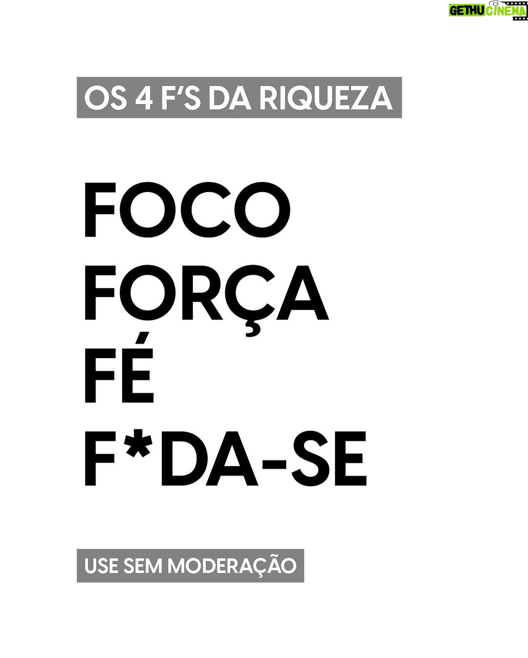 Nathalia Arcuri Instagram - Como ATIVAR os 4 F’s da riqueza no dia a dia em 2024: ✅FOCO: O foco é em VOCÊ! Pergunte pra si: Quais são os seus desejos? Onde você quer chegar? Com quem você convive? O que você consome de informação? ✅FORÇA: Depois de ter focado em você e analisado sua vida, o que você precisa mudar? O seu propulsor tem que ser a força, a coragem pra tomar essas decisões. ✅FÉ: Não tô nem falando de religião não. É fé no sentido de acreditar: em você, nas pessoas, no lado positivo da vida. Isso pode te ajudar a ter força. ✅F*DA-SE: Bem, esse é autoexplicativo, mas é bom reforçar: Depois que você tem FOCO em você mesma, decide o que você quer, tem FORÇA pra fazer o que precisa ser feito e tem a FÉ como seu combustível, de resto, f*da-se pra quem te critica! Eles fazem parte da minha vida e foi graças a eles que eu pude dar aquela “guinada” na carreira, pedir demissão, criar a Me Poupe! e conquistar a minha independência financeira. O primeiro vídeo que eu falei sobre os 4 f’s foi lá em 2016 no canal e desde então teve 10 edições de jornada, teve livro, teve curso e milhares de conteúdos para que isso entrasse na sua cachola e pudesse mudar a SUA vida como mudou a minha. Não é magia, é método, testado e aprovado em milhares de cacholas! Em breve, ainda melhor, organizado e acessível pra qualquer pessoa que tenha SEDE DE CONHECIMENTO. Salva esse post pra ler sempre quando precisar reforçar a mentalidade da riqueza 🫰