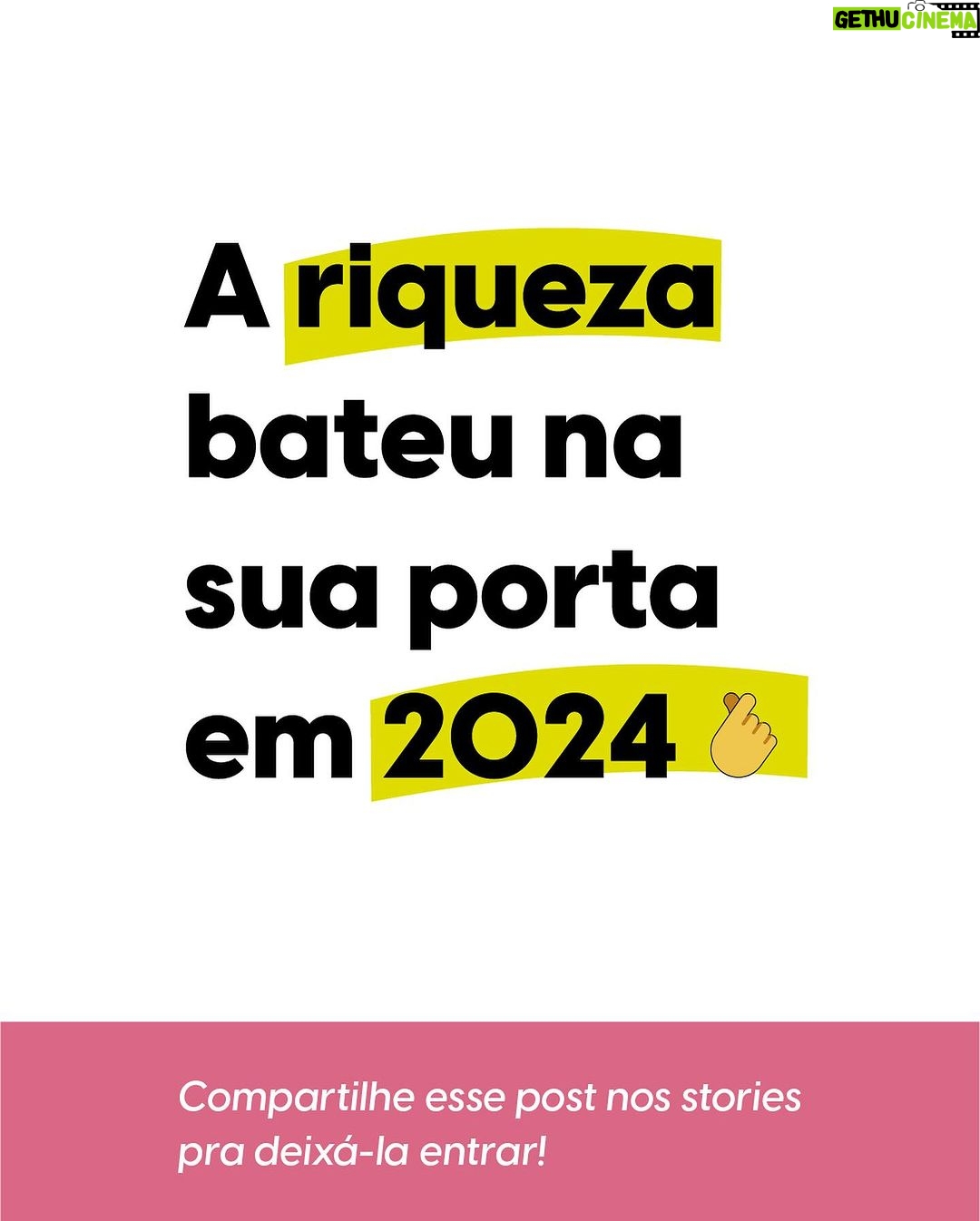 Nathalia Arcuri Instagram - Tudo o que você planta, você colhe. E, pra colher riqueza, tem que PLANTAR e CONSUMIR bons hábitos. A riqueza vem quando você alimenta ela com costumes saudáveis ligados ao bolso e à alma , como estudar e buscar conhecimento naquilo que você não domina, estar com pessoas que te fazem crescer, ter uma rotina saudável no seu dia a dia… e por aí vai. Por falar nisso, com o que você tem alimentado sua vida pra que ela possa gerar riqueza? Quando eu criei a Me Poupe!, o meu principal objetivo era democratizar o acesso ao conhecimento básico sobre dinheiro. O que começou comigo e uma colher de pau, se transformou em um time de pessoas unido pra trazer vídeos de qualidade, cursos e realities que pudessem fazer a diferença na vida de todas as Me Poupeiras! e Me Poupeiros! Inclusive, quem aí tá sentindo falta dos cursos da @mepoupenaweb recheados de conteúdo f*da? E, por falar em conteúdo, eu separei 6 dicas ba-ta-tas pra você seguir no início dessa sua jornada endinheirada 💸 Marca uma pessoa (ou mais) nos comentários que você quer que enriqueça junto com você em 2024👇