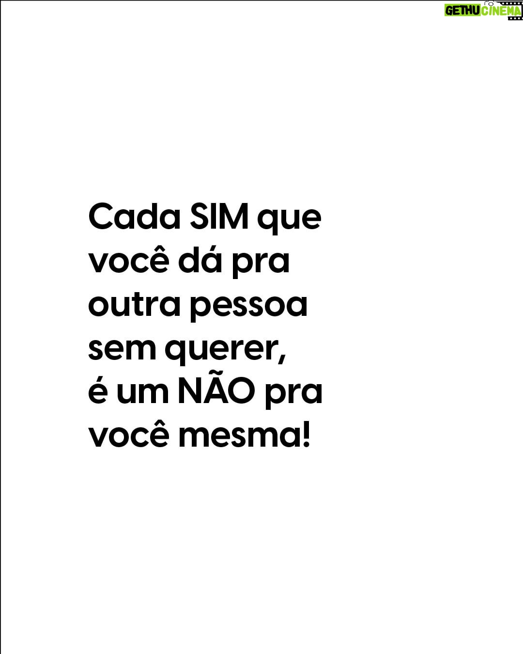 Nathalia Arcuri Instagram - Chega aqui e me conta: alguma vez você colocou sua vontade em segundo plano, priorizando necessidades alheias? Cartão de crédito emprestado, baladas com os amigos, presentes, pedidos… Nos ensinaram que era legal fazer favores ou que não é algo bom recusar ajudar alguém. Mas não nos ensinaram que não podemos nos esquecer completamente para priorizar o outro, seja quem for. Um NÃO pode fortalecer relações, trazer maturidade, estreitar laços. Um SIM, mesmo que mais fácil no momento, pode levar a situações prejudiciais para ambos (que relação não fica estremecida, por exemplo, com um empréstimo não pago?). Quem aprende a dizer NÃO, diz um grande SIM pra sua liberdade. Chama aqui nos comentários alguém pra se libertar da “culpa do não”.