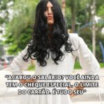 Nathalia Arcuri Instagram - Pensamentos intrusivos… mais conhecidos como a Samara que saiu do fundo do poço pra aterrorizar o seu bolso 🫠 MAS CALMA: existe luz no fim do túnel (ou do poço)! No próximo domingo (31/03) termina o prazo para o Programa Desenrola Brasil, uma iniciativa do Governo para ajudar você a limpar o seu nome através da renegociação de dívidas não pagas. Pra você participar, tem que seguir algumas regras: ✅Pessoa física com renda bruta mensal de até 2 (dois) salários-mínimos OU que estejam inscritos no Cadastro Único para Programas Sociais do Governo Federal (CadÚnico); ✅ O programa é válido para dívidas que tenham sido negativadas de 2019 a 2022; ✅ O valor das dívidas atualizado não pode ser maior do que R$20 mil. As negociações pelo site vão até dia 31/03. Mas até quinta-feira (28/03) você consegue renegociar diretamente nas agências dos Correios. Basta levar seus documentos pessoais e pagar uma tarifa de R$ 4,20! Quer entender melhor como esse programa pode ajudar você? Já clica no link da bio e vem ver comigo o vídeo que saiu no canal da Me Poupe! - com a ilustre participação da Samara. Não, isso não é uma PUBLI, é utilidade pública mesmo! E se você não tá fodid*, envia pra sua amiga ou amigo que tá devendo até as calças!