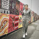Nathalia Arcuri Instagram - Uma pequena coletânea desses dois dias de @lollapaloozabr É lindo ver os gringos emocionados com a energia do nosso povo. Da pra ver na cara deles a sensação de estar fazendo a melhor apresentação da vida pra melhor audiência. Se você estivesse em cima de um desses palcos, diante de 50 mil pessoas… O que você faria? Eu acho que ia congelar e chamar o SAMU. Autódromo de Interlagos