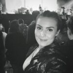 Nathalia Arcuri Instagram - Uma pequena coletânea desses dois dias de @lollapaloozabr É lindo ver os gringos emocionados com a energia do nosso povo. Da pra ver na cara deles a sensação de estar fazendo a melhor apresentação da vida pra melhor audiência. Se você estivesse em cima de um desses palcos, diante de 50 mil pessoas… O que você faria? Eu acho que ia congelar e chamar o SAMU. Autódromo de Interlagos
