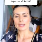 Nathalia Arcuri Instagram - Essa é uma chamada pra você pegar na minha mão e de outras tantas que já conhecem o paraíso da autonomia financeira. Ter conhecimento sobre o dinheiro, como ele pode trabalhar pra você, te libertar de amarras e transformar seu futuro é a chave pra viver uma vida mais leve e segura. O caminho nunca vai ser fácil, mas você pode começar por aqui, tomando consciência do que não está deixando você seguir e aprendendo como mudar esse cenário🫰 Agora falta MUITO pouco pra escola virtual da desfudência se tornar se tornar realidade com a missão de levar pra você educação financeira de qualidade do jeito mais leve, organizado e divertido possível. Vem aí, em ABRIL, o Me Poupe+💜