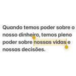 Nathalia Arcuri Instagram - Essa é uma chamada pra você pegar na minha mão e de outras tantas que já conhecem o paraíso da autonomia financeira. Ter conhecimento sobre o dinheiro, como ele pode trabalhar pra você, te libertar de amarras e transformar seu futuro é a chave pra viver uma vida mais leve e segura. O caminho nunca vai ser fácil, mas você pode começar por aqui, tomando consciência do que não está deixando você seguir e aprendendo como mudar esse cenário🫰 Agora falta MUITO pouco pra escola virtual da desfudência se tornar se tornar realidade com a missão de levar pra você educação financeira de qualidade do jeito mais leve, organizado e divertido possível. Vem aí, em ABRIL, o Me Poupe+💜
