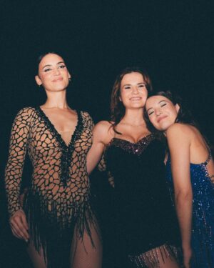 Nathalie Odzierejko Instagram - Une de mes plus belle soirée de ma vie ✨✨✨ C’était fou de vivre ça… et ça recommence cette semaine !! J’espère au moins faire aussi bien 😱
#dalsi