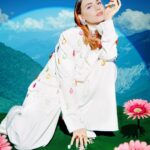 Nathalie Odzierejko Instagram - Série de photos prises en plein air avec la talentueuse @julie_michelet 🌷☁️⛰️ Coiffure @barthair Make up @rika_bitton Manicure @goodnailsonly_ Merci pour les prêts de tenues: @nocturne @loieistanbul @antic.tonic @r.l.eofficial @oziasparis @elipeacock @gillesasquin @seyitares @solenelescouet @amberambroseaurele