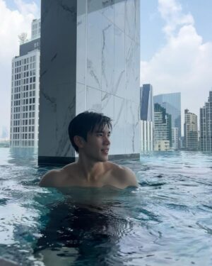 Nattawat Jirochtikul Instagram - Relax ~~