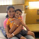 Navya Nair Instagram – ഏതാണ്ട് ഒരു വർഷം മുൻപ്…

Daksh – Kidilam കാണണം
Navya Nair നെ കാണണം…Navya Nair

ഒരു വർഷത്തിനിപ്പുറം

Daksh – Navya Chechi…Hiii
Navya chechi ആണോ…ഇതാണോ നവ്യ ചേച്ചിടെ വീട്…Lekshmi പോയി കുളിച്ചു dress മാറി വാ. ഇതാണ് നമ്മുടെ പുതിയ വീട്. ഇനി ഇവിടെ ഉറങ്ങാം. അമ്മുവിനെയും വിളിക്ക്…ഇവിടെ താമസിക്കാം….

ഇത് വരെ നേരിട്ട് കണ്ടിട്ടില്ലാത്ത T V യിൽ കൂടെ മാത്രം കണ്ടിട്ടുള്ള ചേച്ചിയോട് വർഷങ്ങളായി പരിചയമുള്ള വീട്ടിലെ ഒരാളോടെന്ന കുറേ നേരം സംസാരിച്ചു.
അവിടുന്ന് ദക്ഷിനെ വീട്ടിലേക്ക് കൊണ്ട് വരാൻ നല്ല പോലെ കഷ്ടപ്പെട്ടു..എന്ത് കാരണത്താലാണ് നവ്യ ചേച്ചിയോട്  ഇത്രേം അടുപ്പം അവൻ കാണിക്കുന്നതെന്ന് ചോദിച്ചാൽ എനിക്കും അറിയില്ല. 

@navyanair143 It’s very hard to find the words to express exactly how much you mean to my Daksh. And you are such a down to earth person❣️ Thank you so much🙏🏻❣️ Words cannot contain my feeling now. Thanks for making our day so special😍❤️

#thankyou #navyanair #fanboy #malayalamcinema #kidilam #sonshine #cinema #daksh 

Copyright Disclaimer under Section 107 of the copyright act 1976, allowance is made for fair use for purposes such as criticism, comment, news reporting, scholarship, and research. Fair use is a use permitted by copyright Trivandrum