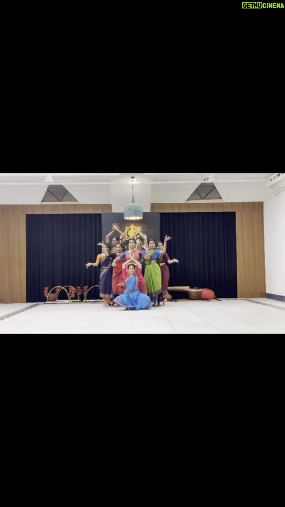 Navya Nair Instagram - Sringara rasamanjari … This beautiful Deekshitar krithi was so challenging to choreograph within my limited knowledge .. I kept on getting irritated and even cried at times without anybody noticing , though its a group choreo getting synchronised movements were yet another challenge .. But thanks to my Maathangi team for supporting me, and finally, I am posting this rehearsal snippet, not with a pride but with a little peace of mind and relief… Thanking my Guru Priyadarshini Govind for her motivation and inspiration as always roopaka thaalam … .. @navyanair143 choreography @bhagya_92 on vocal @prabaljithkb on mridangam @dharma_theerthan on veena @kalamandalamkarthika on nattuvangam DANCING ARTISTS @navyanair143 @m_oony___ @sargaskumar @abhinayadharpana @abhinaya_dharpana @resh__ma.___ @thejaswi_bhakth_ @_itsmelax