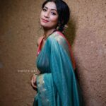 Navya Nair Instagram – Everything we hear is an opinion , not a fact 
Everything we see is a perspective , not the truth 💖

Styled @rn.rakhi 
Wearing @padmanidhi_the_blouse_boutiqu 
Jewellery @baala_jewels 
MUA @makeupby_nami_

#kidilamtimes #photoshoots #actor #juslikethat