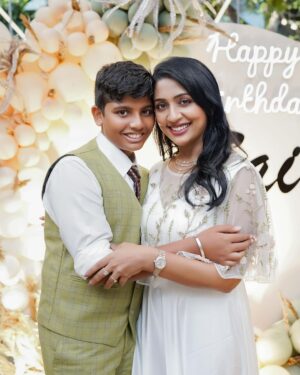 Navya Nair Instagram - In the symphony of moments captured, every photo speaks of a story of a young soul stepping into a new chapter, surrounded by the unwavering embrace of loved ones. Here's to love, laughter, and life's beautiful milestones!

Venue:- @thecroftcochin.in 
Event Planners:- @wenyu_events 
Caterers :- @alacartecaterscochin 
Photography :- @wedlock__stories 
Cakes:- @themistledough 
Returns Gifts:- @mannequinstories.gifts 
Costume:- @the_drape_studio 
Makeup :- @makeupby_nami_