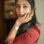 Navya Nair Instagram - Let the beauty of what you love be what you do. Camera: @akhil_photography_tvm Makeup : @reenuchandramukhi Costume : @madebymilankochi #fashion #trivandrum