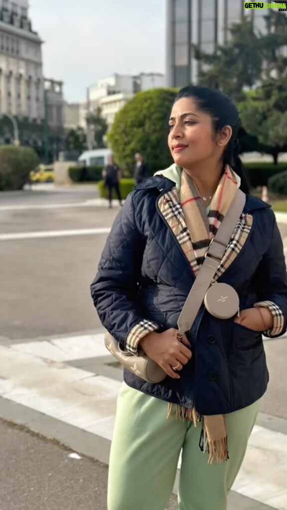 Navya Nair Instagram - Memories of Athens Greece ❤️❤️❤️ The Acropolis , a spectacular watch .. yes ofcourse with good guide … #travel #dreamconetrue #travellove #wannasee #asmuchasican #greece #culturalheritage #respect