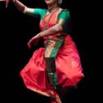 Navya Nair Instagram - Sharing glimpses of Akbar travels presents, Maathangi festival 2023, sponsored by farmfed foods in association with JTpac and Soorya, radio partner Redfm, Curated by Navya nair Maathangi festival day 1 witnessed an evening of sheer elegance and artistry with Smt Navya Nair .. @jtpac_choice @akbartravels @farmfedfoods @navyabakeshop @ksfeltdofficial @redfmmalayalam #vennalamahadevatemple #mathangifestival2023 #Day1 #bharatnatyam #NavyaNairPerformance #IndianDance #CulturalHeritage #ArtistryInMotion #festivalsinindia # festivals in kerala