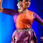 Navya Nair Instagram - 2nd day of MAATHANGI FESTIVAL 2023 , curated by Navya Nair , in collaboration with @jtpac_choice sponsored by @ksfeltdofficial witnessed the spectacular performance by Kalashree Smt Rama Vaidyanathan .. Vocal @sudharaghuraman20 Nattuvangam @vasudev.sridhar Mridangam @sreedharansumod Flute Raghuraman Title sponsor @akbartravels #maathangifestival2023 #navyanair #maathangibynavya #bharatanatyam #indianclassicaldance #ramavaidyanathan #ramavaidyanathanchoreography