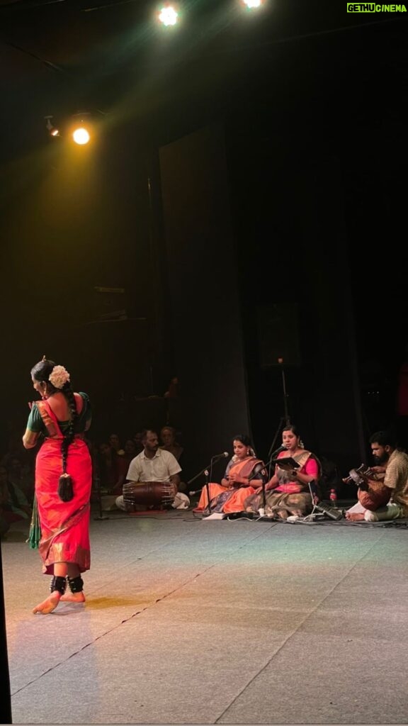 Navya Nair Instagram - Witnessing Dedication in Action! Backstage hustle and heart-pounding excitement for the prestigious Soorya Festival! ✨🥹 Always proud of you people @navyanair143 ❤️ @dharma_theerthan 😍 @bhagya_92 💞 @kalamandalamkarthika 😍 @prabaljithkb 😍