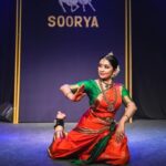 Navya Nair Instagram - Dancing @sooryafestival is a feeling for every artists .. gratitude forever and for everything to Soorya Krishnamoorthy sir .. Thankful to the overflowing crowd who have come to watch me dance and grateful for the overwhelming response through your applause .. Always indebted to God , my parents and now to my mentor and Guru , Smt : Priyadarsini Govind , who is an epitome of kindness and pure love , the one who changed my outlook towards life and dance .. Thank you akka for being with me .. Thank you @anoop_ravlat fr the clicks , the first pose is amazing 🙏🏻 #bharatnatyam #NavyaNairPerformance #IndianDance #CulturalHeritage #ArtistryInMotion #festivalsinindia # festivals in kerala #dancerslife #navyanairdance