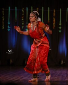 Navya Nair Instagram - Sharing glimpses of Akbar travels presents, Maathangi festival 2023, sponsored by Vennala Mahadeva Temple in association with JTpac and Soorya, radio partner Redfm, Curated by Navya nair Maathangi festival final day , day 5 , witnessed the vibrant and artistic charisma of Smt Janaki Rangarajan . @jtpac_choice @akbartravels @farmfedfoods @navyabakeshop @ksfeltdofficial @redfmmalayalam #vennalamahadevatemple #mathangifestival2023 #Day5 #bharatnatyam #NavyaNairPerformance #IndianDance #CulturalHeritage #ArtistryInMotion #festivalsinindia # festivals in kerala #festivalkochi