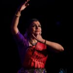 Navya Nair Instagram - 2nd day of MAATHANGI FESTIVAL 2023 , curated by Navya Nair , in collaboration with @jtpac_choice sponsored by @ksfeltdofficial witnessed the spectacular performance by Kalashree Smt Rama Vaidyanathan .. Vocal @sudharaghuraman20 Nattuvangam @vasudev.sridhar Mridangam @sreedharansumod Flute Raghuraman Title sponsor @akbartravels #maathangifestival2023 #navyanair #maathangibynavya #bharatanatyam #indianclassicaldance #ramavaidyanathan #ramavaidyanathanchoreography