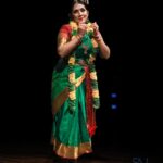 Navya Nair Instagram - "𝐀𝐍𝐃𝐀𝐋" . Bharatanatyam by Actress & Dancer Navya Nair @navyanair143 on Day 1 of Maathangi Festival @maathangibynavya in collaboration with @jtpac_choice sponsored by @farmfedfoods . Title sponsor @akbartravels . . Nattuvangam : @kalamandalamkarthika Vocal : @bhagya_92 Mridangam : @prabaljithkb Veena : @dharma_theerthan . Makeup : @vargheseantony_bridal_makeover . . #classicaldance #dance #indianclassicaldance #dancer #bharatanatyam #adobelightroom #dancersofinstagram #palazhimadhanam #classicaldancer #dancers #classical #bharatnatyam #samudramanthan #maathangi #artist #maathangibynavya #art #bharathanatyam #snphotography #bharatanatyamdancer #maathangifestival #indianclassical #navyanair #classicaldancers #kuchipudi #chidambaram #dancelife #thillainatarajatemple #dancephotography #artphotography Jt Pac