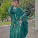 Navya Nair Instagram - I am mine. Before I am ever anyone else’s. Styled @rn.rakhi Wearing @alka.hari Jewellery @adorebypriyanka MUA @makeupby_nami_