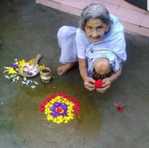 Navya Nair Instagram - Happy ONAM 🌸🌸🌸