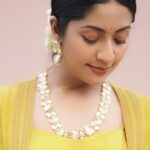 Navya Nair Instagram - There is a way to my heart - Honesty !!! Styled @rn.rakhi Wearing @prashantchouhandesign Jewellery @fuschiabyritu MUA @makeupby_nami_ Styling assistant @susaaani_ Photography @_mr_photoman_ @cameramanweddings_