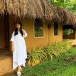 Navya Nair Instagram - Life becomes instantly more beautiful when ones heart is in sync with nature and music. Moments from when @navyanair143 visited The Mudhouse. 📍 @themudhousemarayoor 📸 @salmanmxhd . . . . . . . #keralatourism #keralagram #malayalammovie #wabisabi #airbnb #boutiquehotel #navyanair #malayalamcinema #gardenlove #naturegram #indiatravel #indiatravelgram #landscaping #westernghats #offbeatindia #airbnbsuperhost #keralatrip #monsoon #malayalamactress