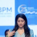 Navya Nair Instagram - Happy sunday .. Just like that kinda mood 😜 #inauguralevents #bpskollam #kidsarealwaysinspiring #disciplinestartsfromschool #loveforkids