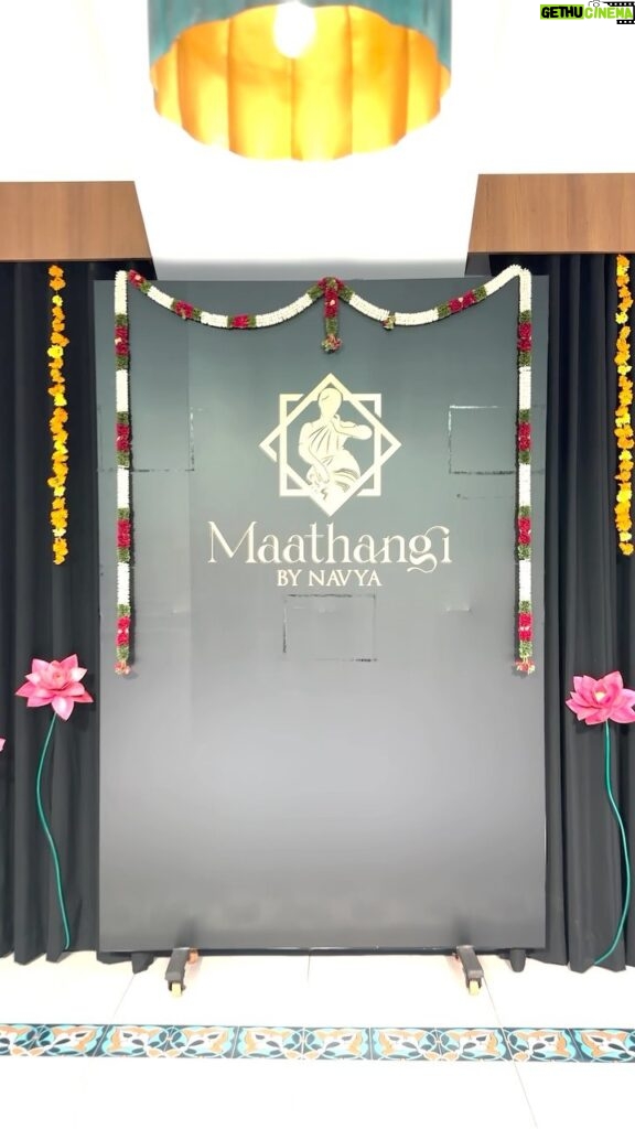 Navya Nair Instagram - Experience the magic of a dedicated dance space with a touch of artistic elegance! ✨ Have a dance event, workshop, or class to host? Maathangi’s Dance School, a haven of artistic expression, is now available for reservation! 🩰✨ Contact : 9447007007 #artisticspace #spaceforart #maathangibynavya #navyanair143 #exhibitions #rentals #studio #exploreyourideasatmaathangi