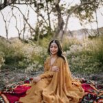 Navya Nair Instagram - Favourite pictures from the series Photography : @kunjippaaru Stylist : @mayzaideh_khalid @style_with_may Outfit : @kpretbykalaakari Jewellery: @alameen_fashion_jewels #trending #love #kochi #favourite #fashion