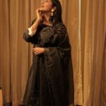 Navya Nair Instagram - Finding joy in the journey Costume @belleficial_couture Make up @reenuchandramukhi Pics @m_e_r__a_k_i #fashion #black #love