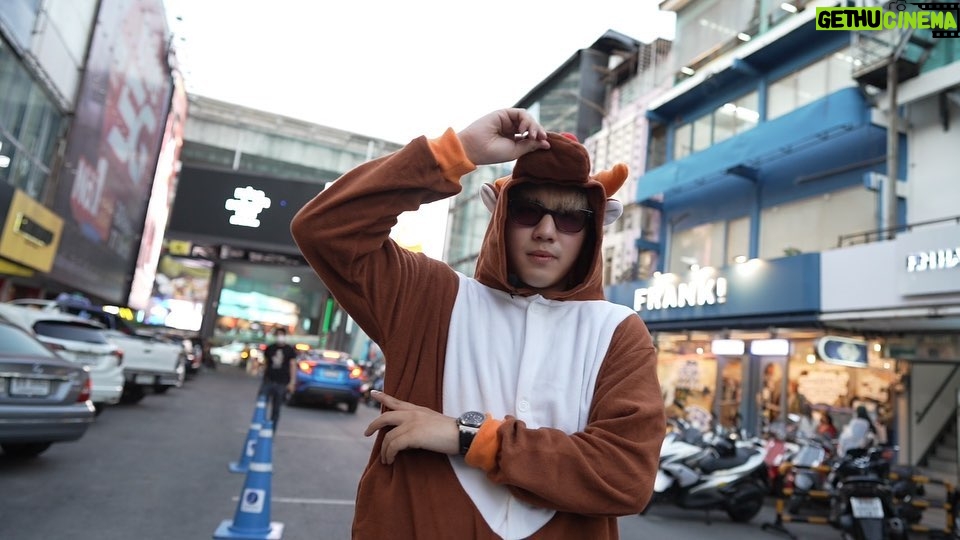 Nawat Phumphothingam Instagram - จ๊ะเอ๋🦌