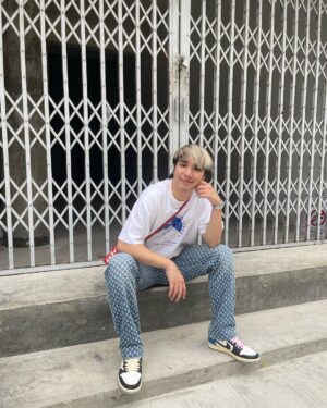 Nawat Phumphothingam Instagram - หน้าร้อนมาแล้ว แต่เราอะน่าอะไร...🤔