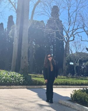 Neelam Kothari Instagram - It’s Spring time 🌺🧿🧿🧿
@samirsoni123
