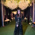 Neelam Kothari Instagram – What jhumka? 💖 😉
Outfit @gopivaiddesigns