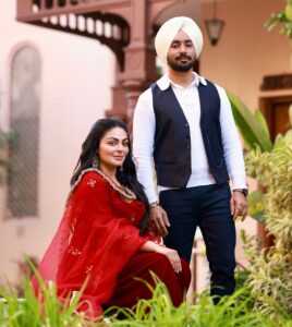 Neeru Bajwa Instagram - #wrapup film schedule #shayar A new beginning in the #newyear Many congratulations to the #team @neerubajwa @thite_santosh @udaypratapofficial @jagdeepsinghwarring @sandy24fps @munishomjee @omjeegroupofficial @itsneerubajwaentertainment See you in the theatres on #19thApril 2024 ਜਿਹਨੂੰ ਖ਼ੁਦ ਬਣਾ ਕੇ ਸ਼ਾਯਰ ਕਰਤੇ ਨੇ ਬਖ਼ੑਸ਼ੀ ਕਵਿਤਾ ਸਰਤਾਜ ਨਾਮ ਦੇ ਕੇ ਉਹਨੂੰ ਖੋਰਦੇ ਨੇ ਅੱਖਰ ।🙏🏻 @satindersartaaj