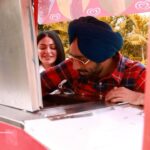 Neeru Bajwa Instagram - 🌷𝓟𝓱𝓾𝓵𝓵 𝓽𝓮 𝓚𝓱𝓾𝓼𝓱𝓫𝓸🥰The icy delight 😊(Link in Bio) from ‪#𝓢𝓗𝓐𝓨𝓐𝓡‬ ਸ਼ਾਯਰ شاعر शायर {In Cinemas ‪#𝗔𝗽𝗿𝗶𝗹𝟭𝟵𝘁𝗵𝟮𝟬𝟮𝟰}‬‬ ‪#satindersartaaj‬ #neerubajwa @neerubajwa @thite_santosh @udaypratapofficial @jagdeepsinghwarring @beatministerofficial @speedrecords @sameercharegaonkar @omjeegroupofficial @munishomjee @itsneerubajwaentertainment @itskrajofficial #phulltekhushbo #shayar 💝