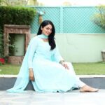 Neeru Bajwa Instagram – Even when you think something is beyond ridiculous just smile 😊 #lifeisbeautiful #unbreakable 🌸