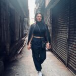 Neeru Bajwa Instagram - An evening in #hongkong ❤️ 📸 @rubina.bajwa