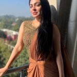 Neeru Bajwa Instagram - Shayar ✍️ April 19,2024❤️ @satindersartaaj @thite_santosh @jagdeepsinghwarring @udaypratapofficial @sandy24fps @omjeegroupofficial @itsneerubajwaentertainment