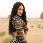 Neeru Bajwa Instagram - ♠️ Hair/concept @hairbyramacoiffeur Photographer @thevideowala Styled by @weddingstylist_am 👗 @kaynaatbyaanchalsawhney