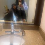 Neeru Bajwa Instagram – 25 k steps,  broken feet , a thousand memories, laughter, the look in my girls eyes seeing Disneyland for the first time and #inandoutburger at the end of the night … #priceless ❤️❤️🙏🏼 #springbreak