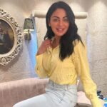 Neeru Bajwa Instagram - #yellow a happy colour te mera #favorite colour 💛 #shayar #april19