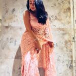 Neeru Bajwa Instagram - Last nights #lewk #peffa2024 Saree 💕 my mummy’s closet #chantilly Styled by @roma2204 @thenanditakohli Jewels @manimuktaajewels Hair @hairbyramacoiffeur