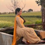Neeru Bajwa Instagram - 💛 it’s almost impossible to watch the sunset and not dream.