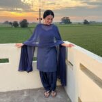 Neeru Bajwa Instagram - 🌅 ❤️🤍🙏🏼 #pind #backtobasics #keepitsimple #keepitreal #keepitclassy