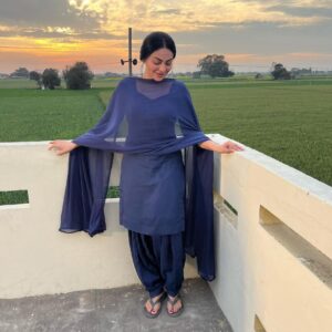 Neeru Bajwa Instagram - 🌅 ❤️🤍🙏🏼 #pind #backtobasics #keepitsimple #keepitreal #keepitclassy