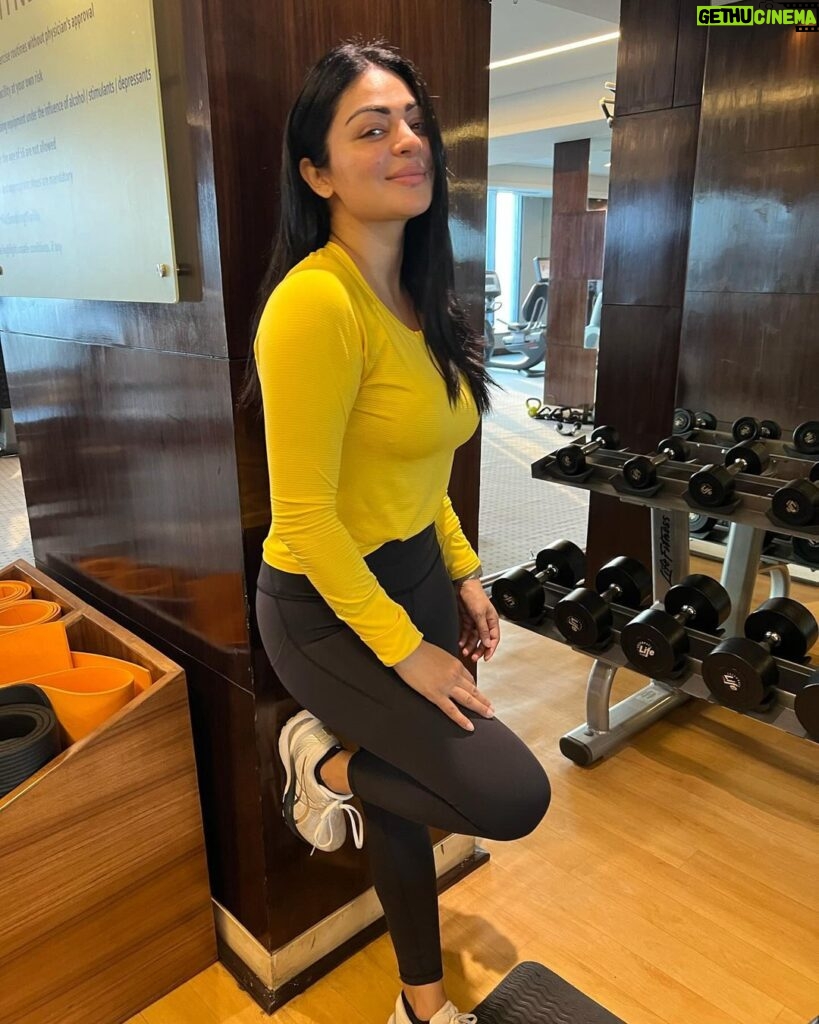 Neeru Bajwa Instagram - A new story begins today … 🙏🏼🙌 looking forward to meeting my new character #this song got me running today 🏃🏻‍♀️ #lovesit 😃
